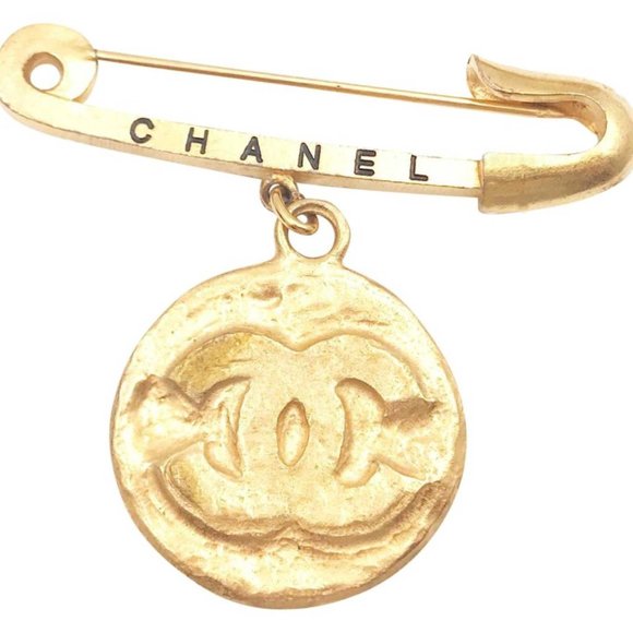 Chanel Vintage Gold Plated Medallion Coin Safety Pin Brooch - Picture 1 of 3